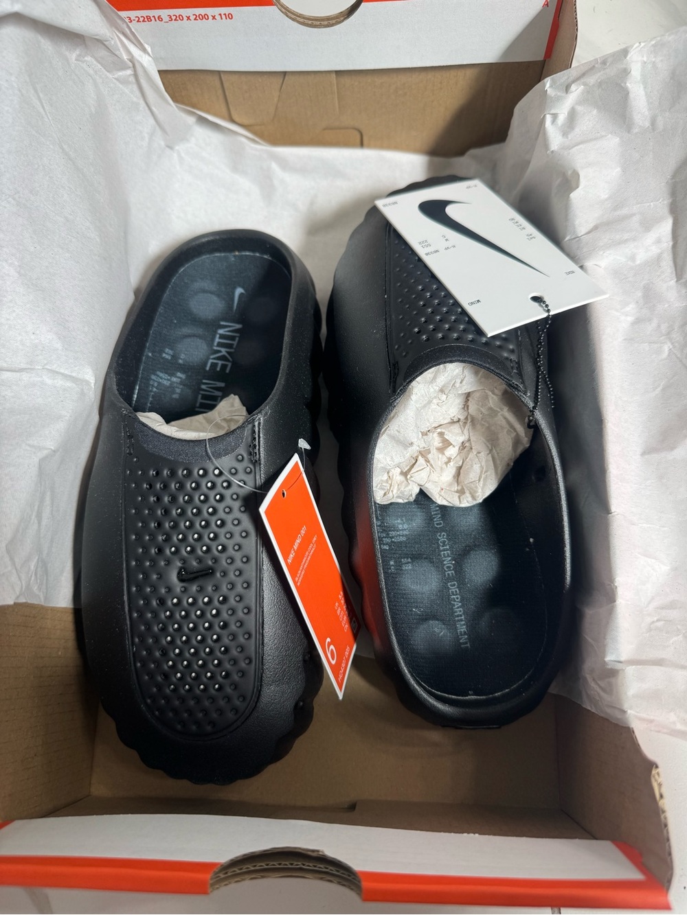 Nike Mind 001 clogs, triple black